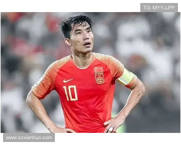 国足缺席的足球明星们如何在国际舞台上闪耀光芒