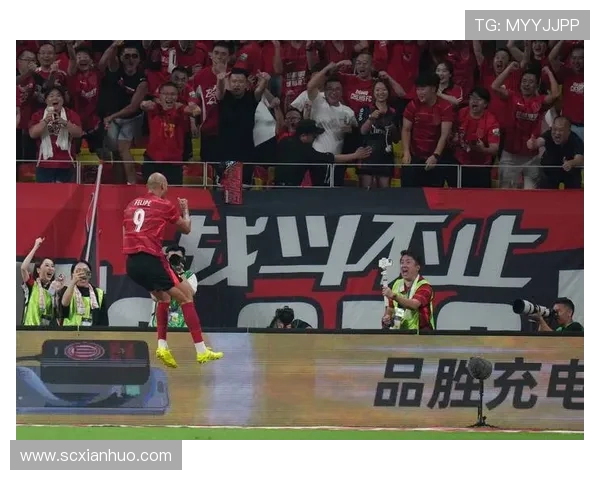 赛后分析:杭州足球队与成都足球队球员个人能力对比与表现评估